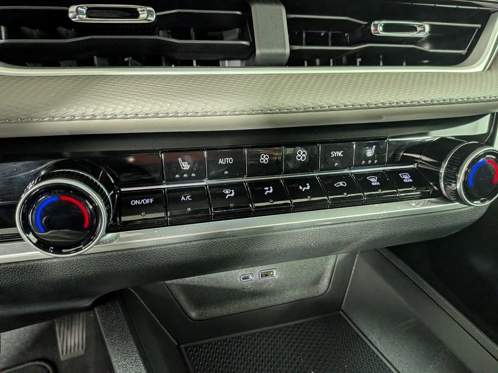 New 2026 Chevrolet Equinox LT w/ Convenience Package II image 26