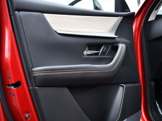 New 2025 MAZDA CX-70 Plug-In Hybrid w/ Premium Pkg image 11