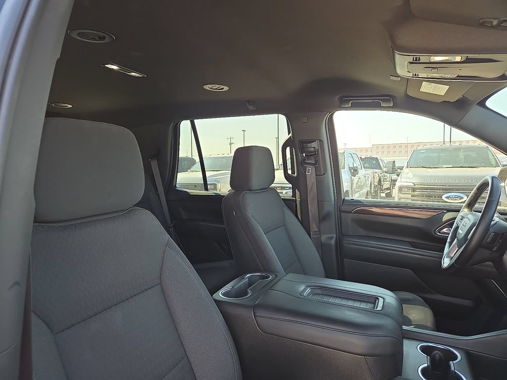 Used 2023 GMC Yukon SLE AWD/4WD image 9