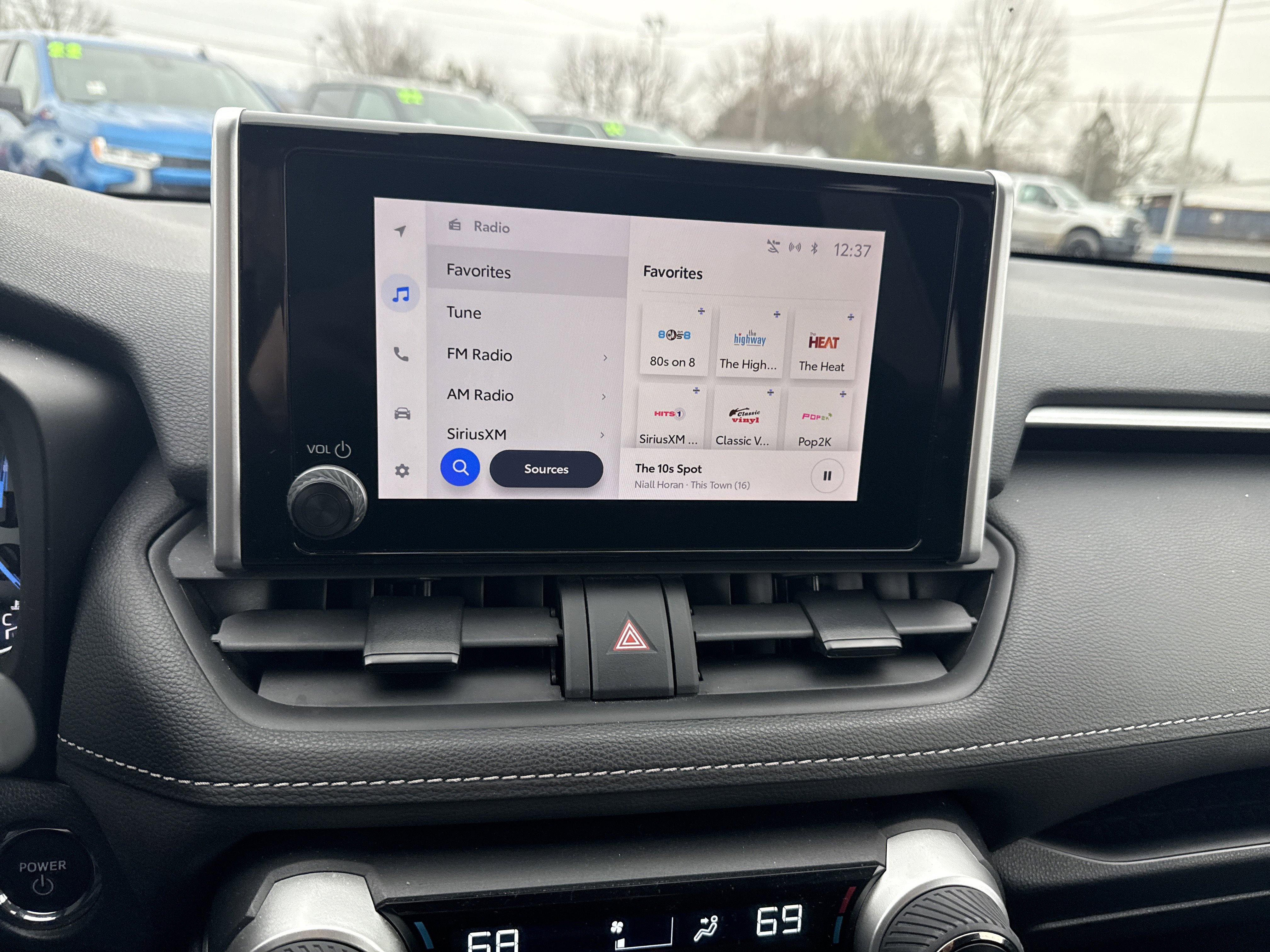 Used 2024 Toyota RAV4 XLE image 25