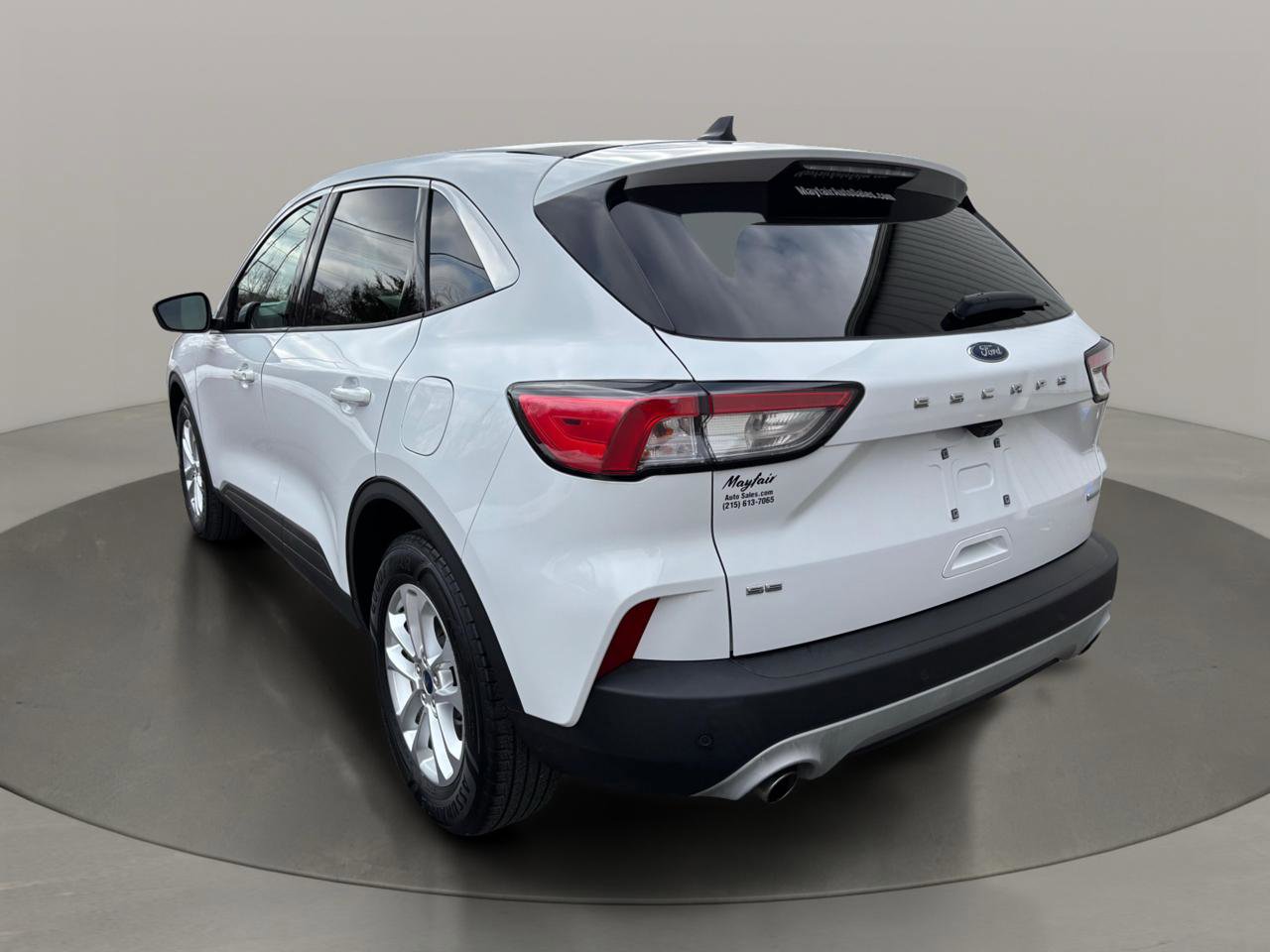 Used 2020 Ford Escape SE image 4