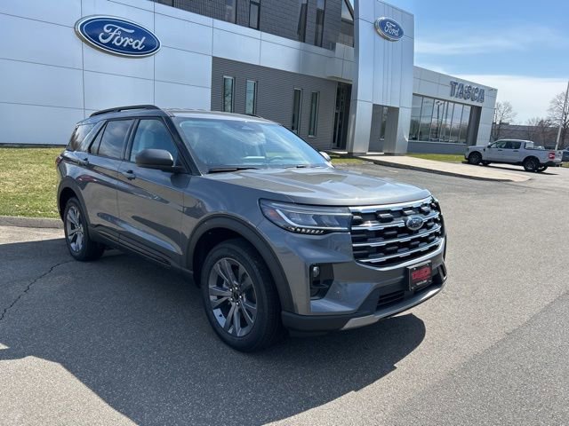 New 2026 Ford Explorer Active w/ Active Comfort Package image 1