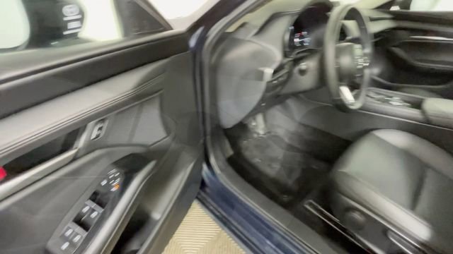 Used 2024 MAZDA MAZDA3 s FWD image 25
