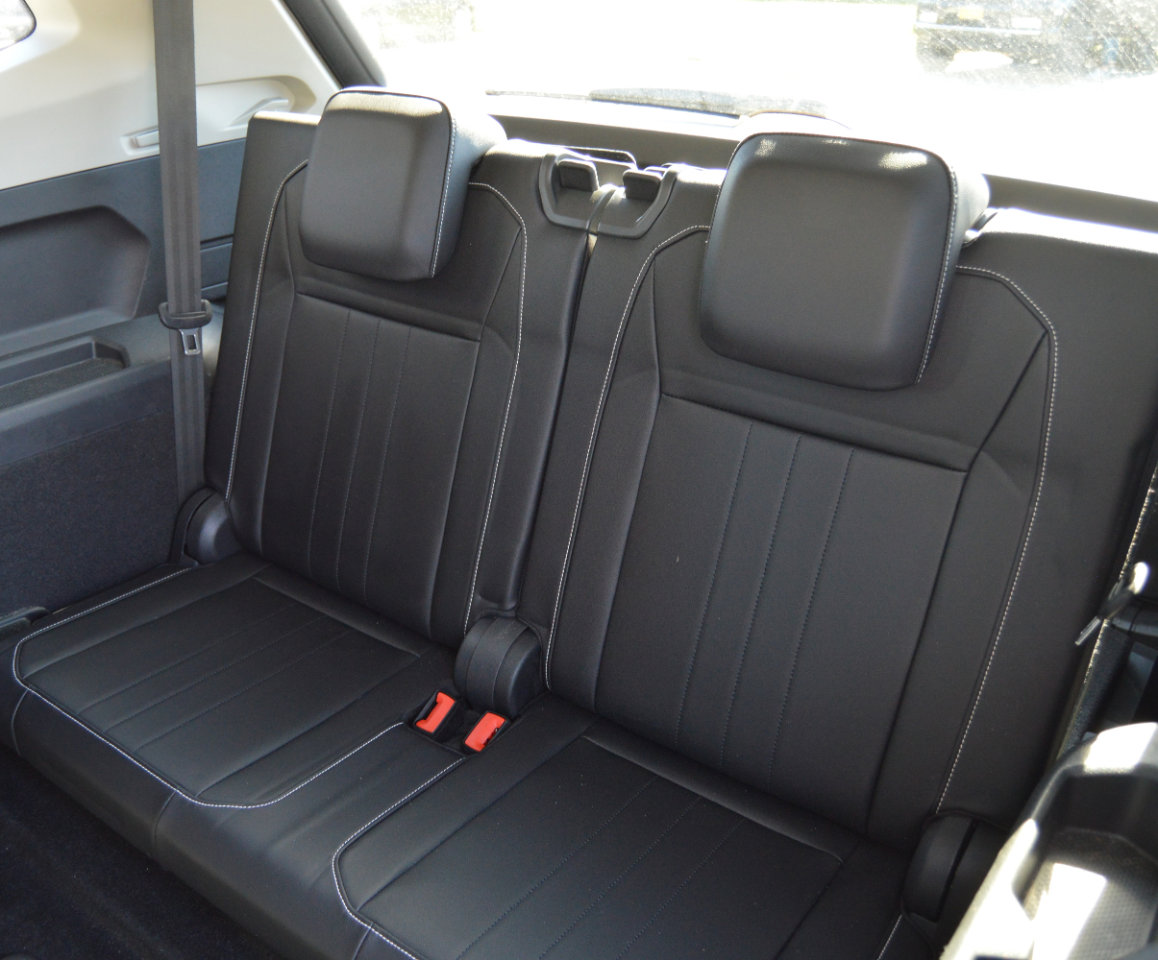 Used 2022 Volkswagen Tiguan SE image 12