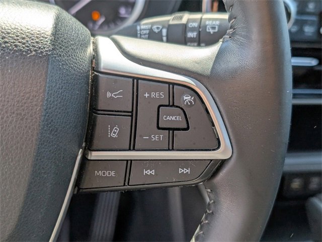 Used 2024 Toyota Highlander LE image 29