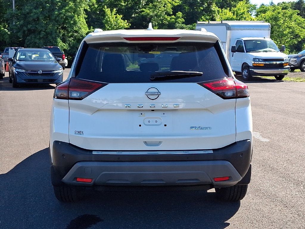 Certified 2023 Nissan Rogue SV w/ SV Premium B Package AWD/4WD image 5