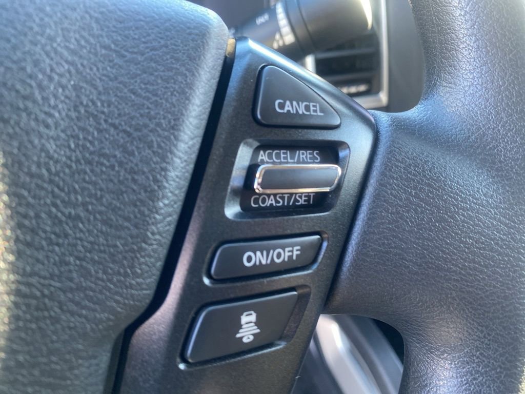 Used 2023 Nissan Frontier SV w/ Technology Package image 19