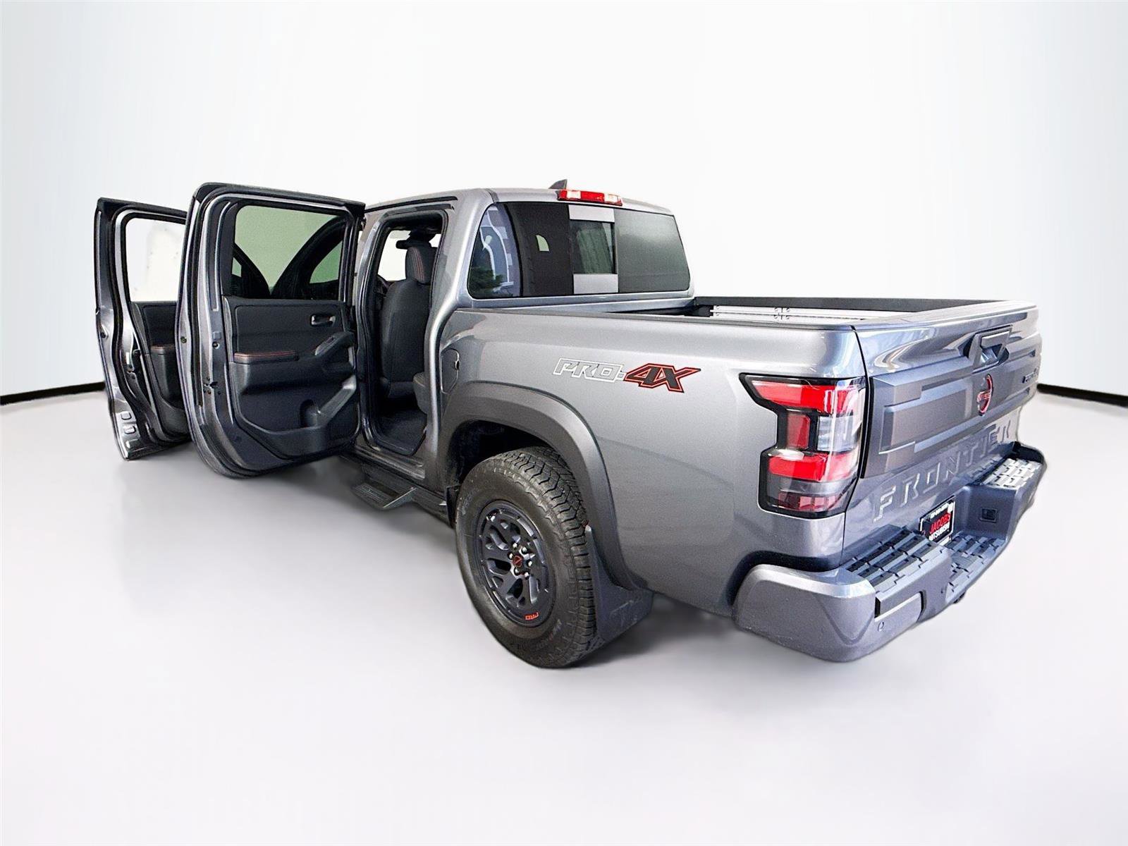 Used 2026 Nissan Frontier PRO-4X w/ Pro-4x Convenience Package image 33
