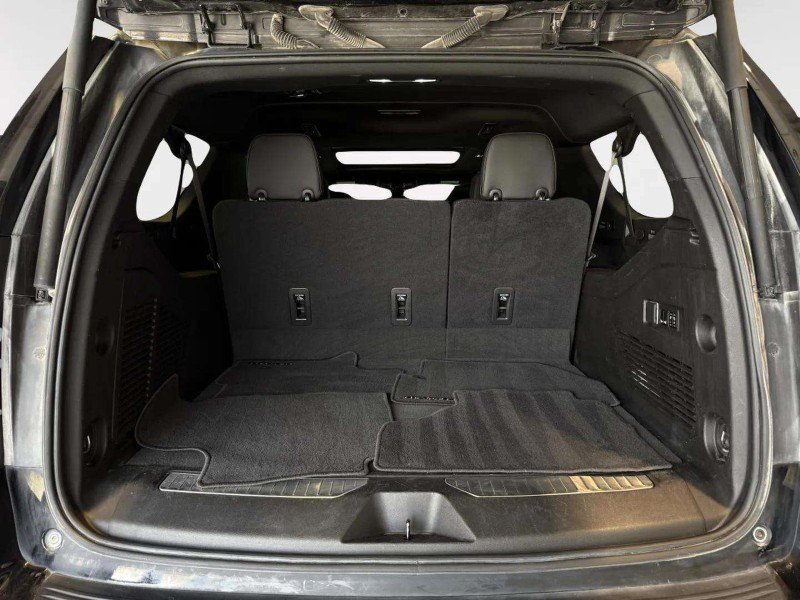 Used 2021 Chevrolet Suburban High Country AWD/4WD image 35