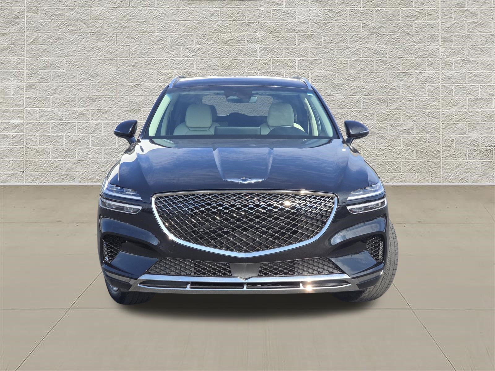 Used 2025 Genesis GV70 2.5T AWD/4WD image 2
