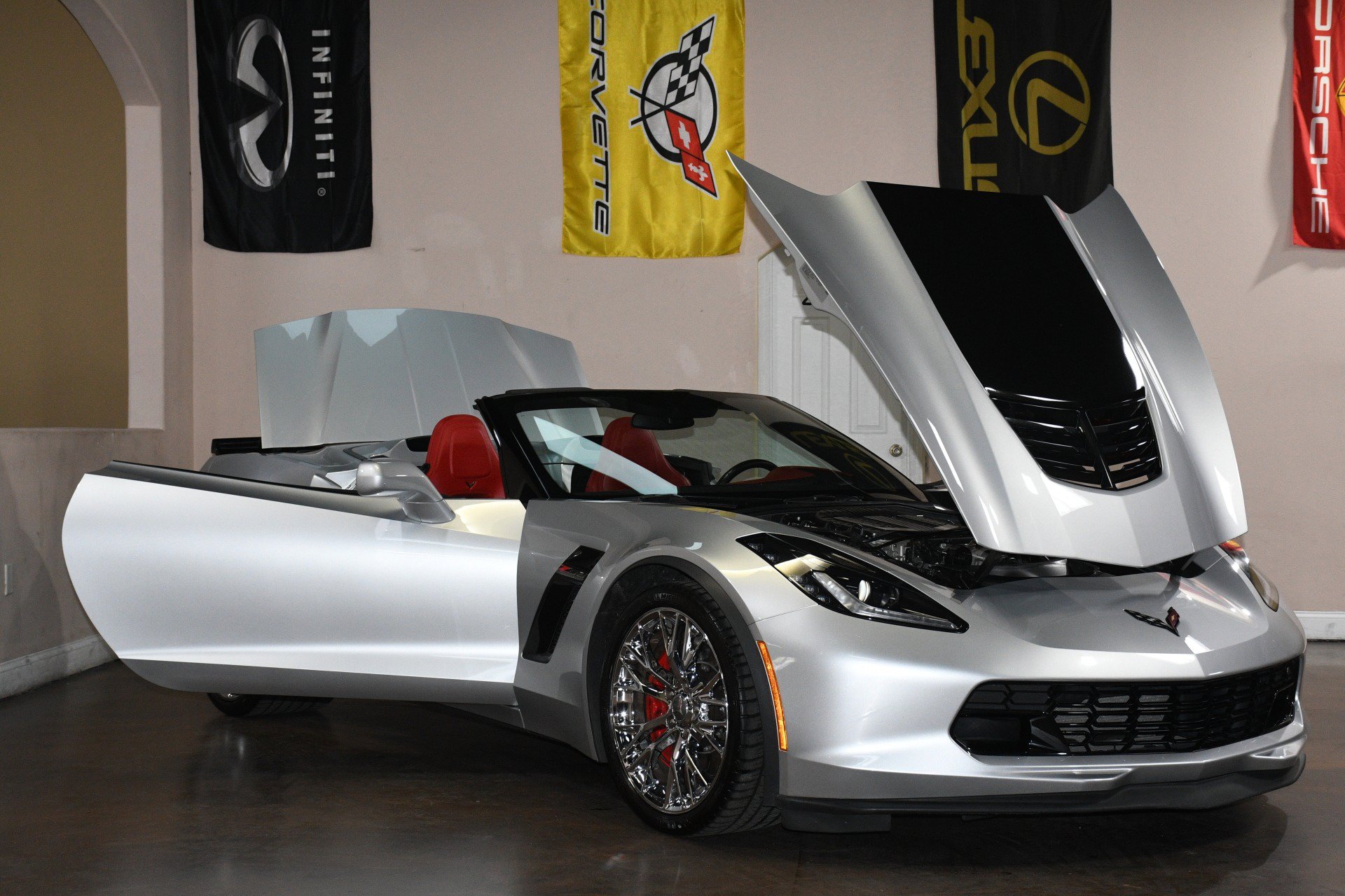 Used 2015 Chevrolet Corvette Z06 w/ 3LZ Preferred Equipment Group RWD image 89