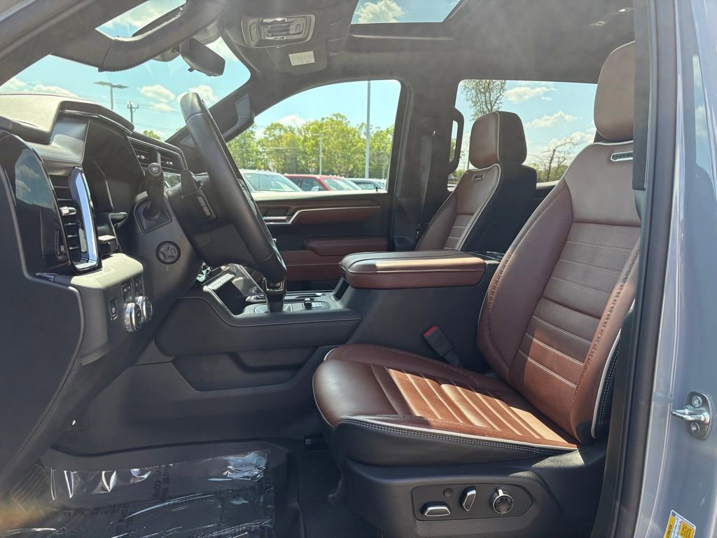 Used 2025 GMC Sierra 1500 Denali Ultimate AWD/4WD image 13