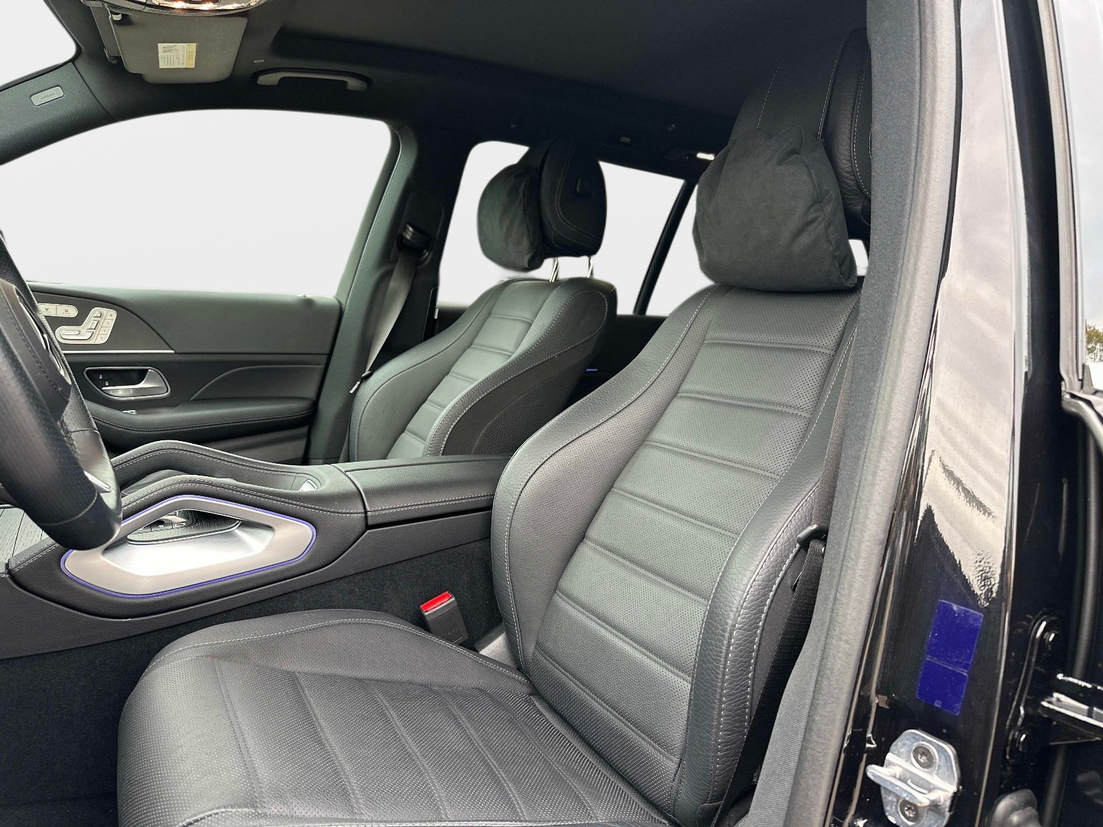 Used 2025 Mercedes-Benz GLS 580 4MATIC image 20