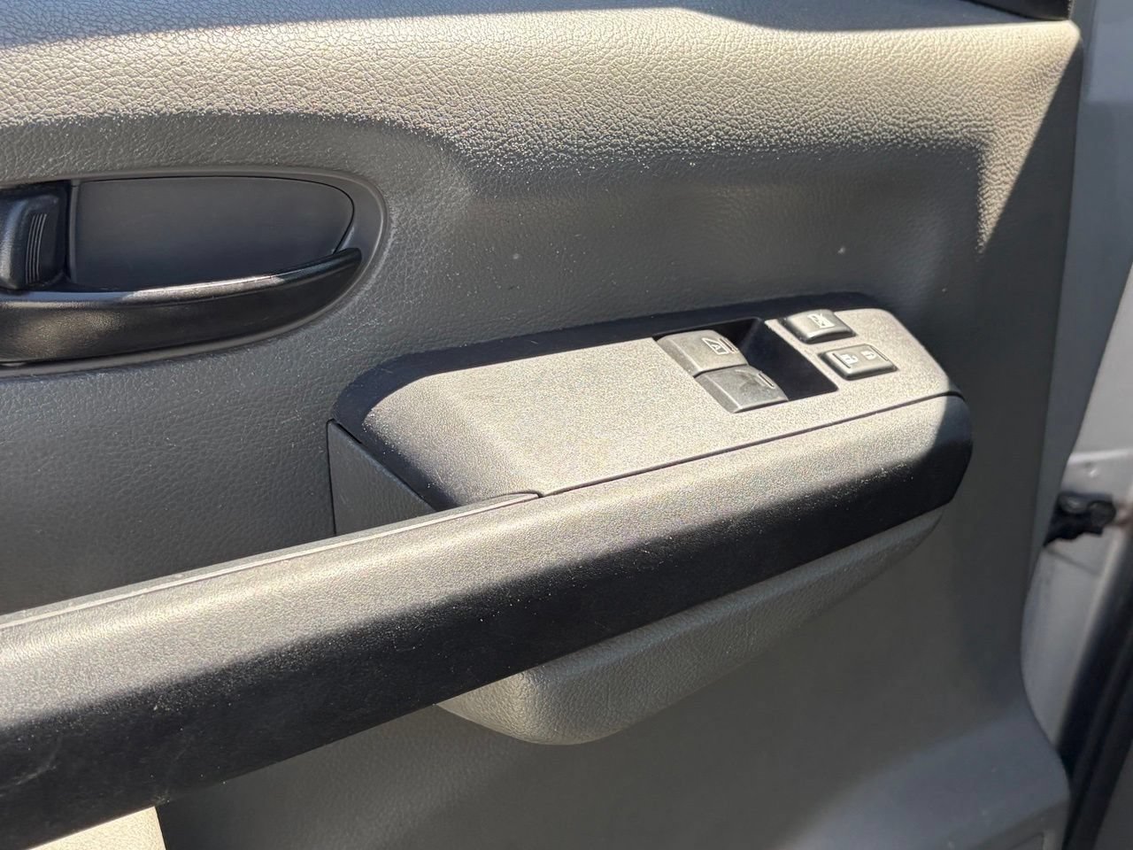 Used 2018 Nissan NV 3500 S RWD image 6