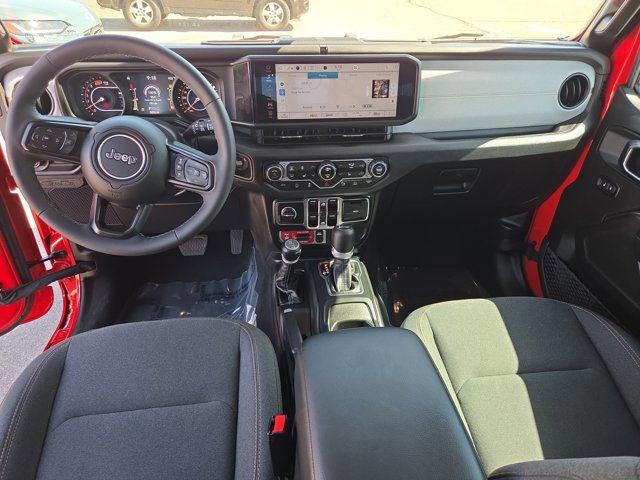 Used 2025 Jeep Wrangler Unlimited Sport AWD/4WD image 17