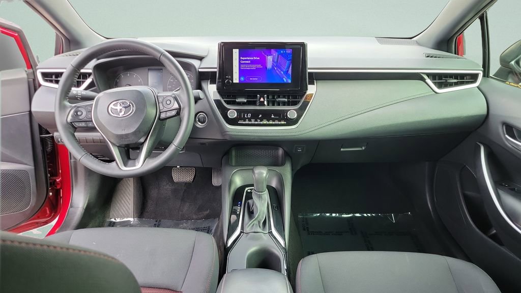 Used 2025 Toyota Corolla SE image 14
