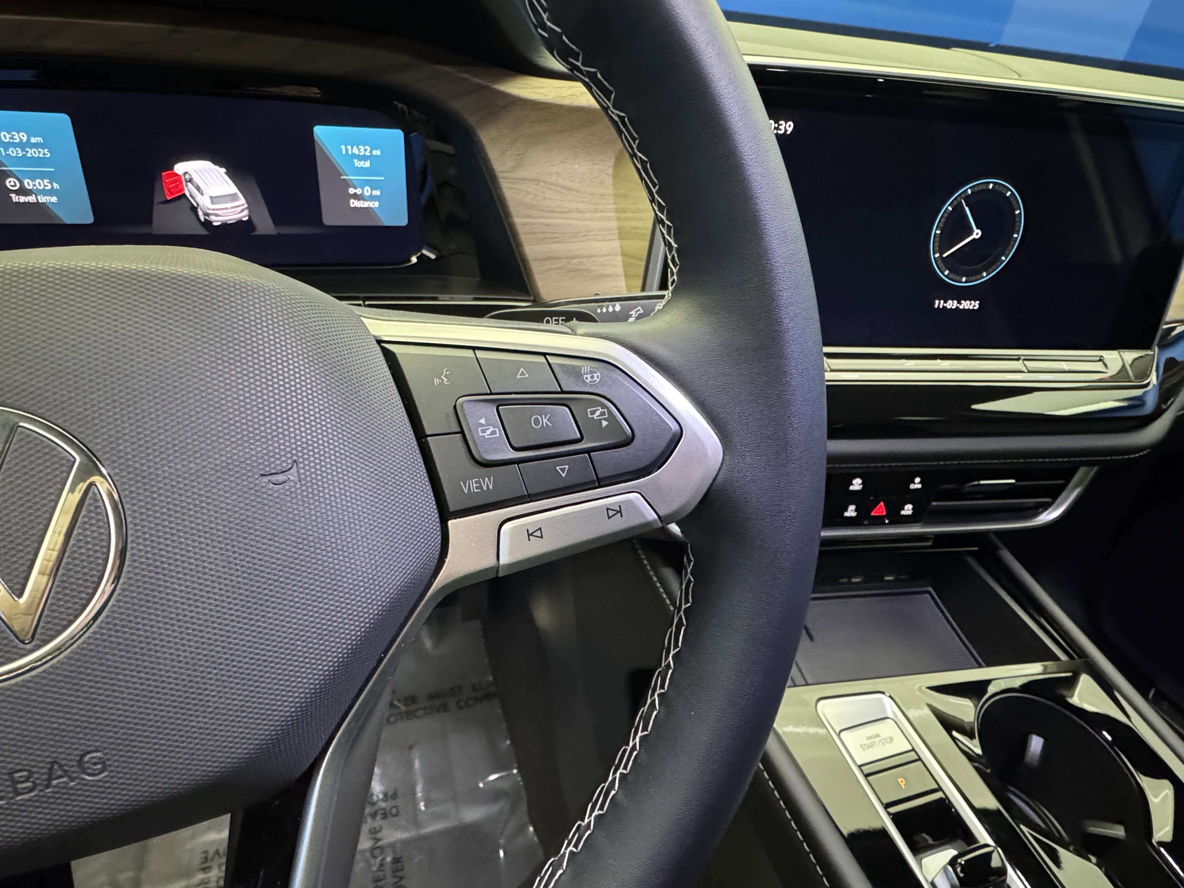 Certified 2025 Volkswagen Atlas SE w/ Panoramic Sunroof Package image 17