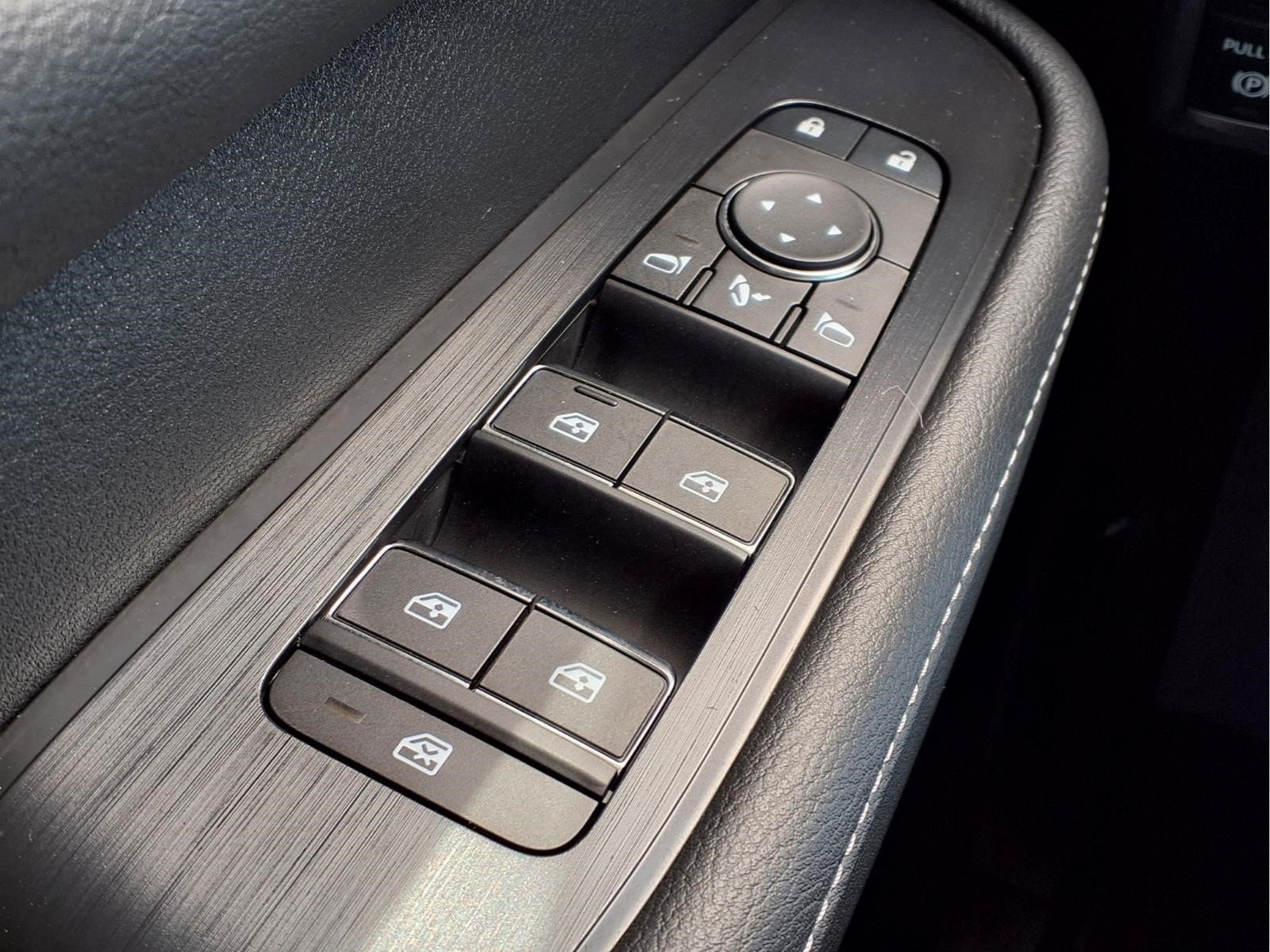 Certified 2025 Nissan Armada PRO-4X AWD/4WD image 22