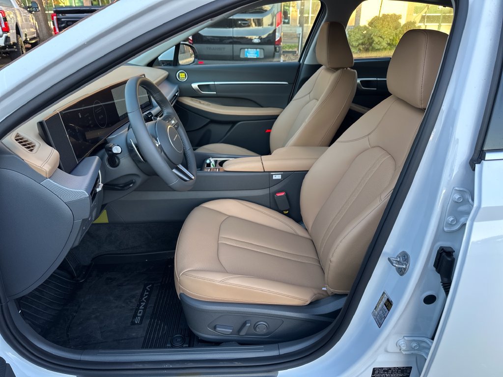 New 2026 Hyundai Sonata Limited FWD image 12