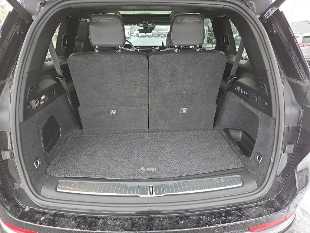 Certified 2023 Jeep Grand Cherokee L Summit image 11