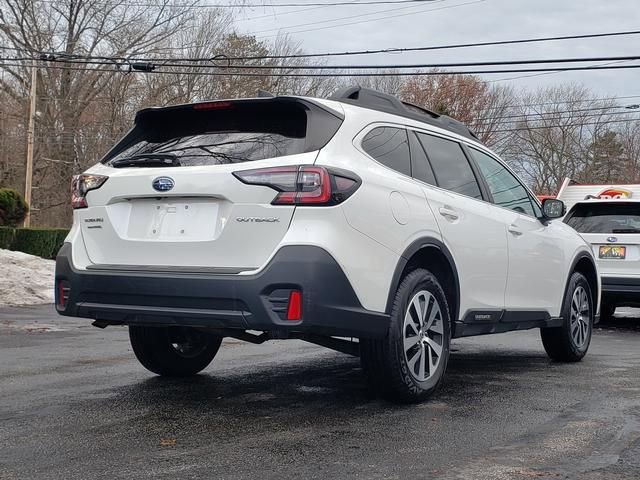 Certified 2022 Subaru Outback Premium image 3
