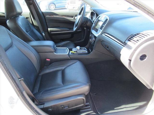 Certified 2023 Chrysler 300 Touring L w/ Popular Equipment Group RWD image 11