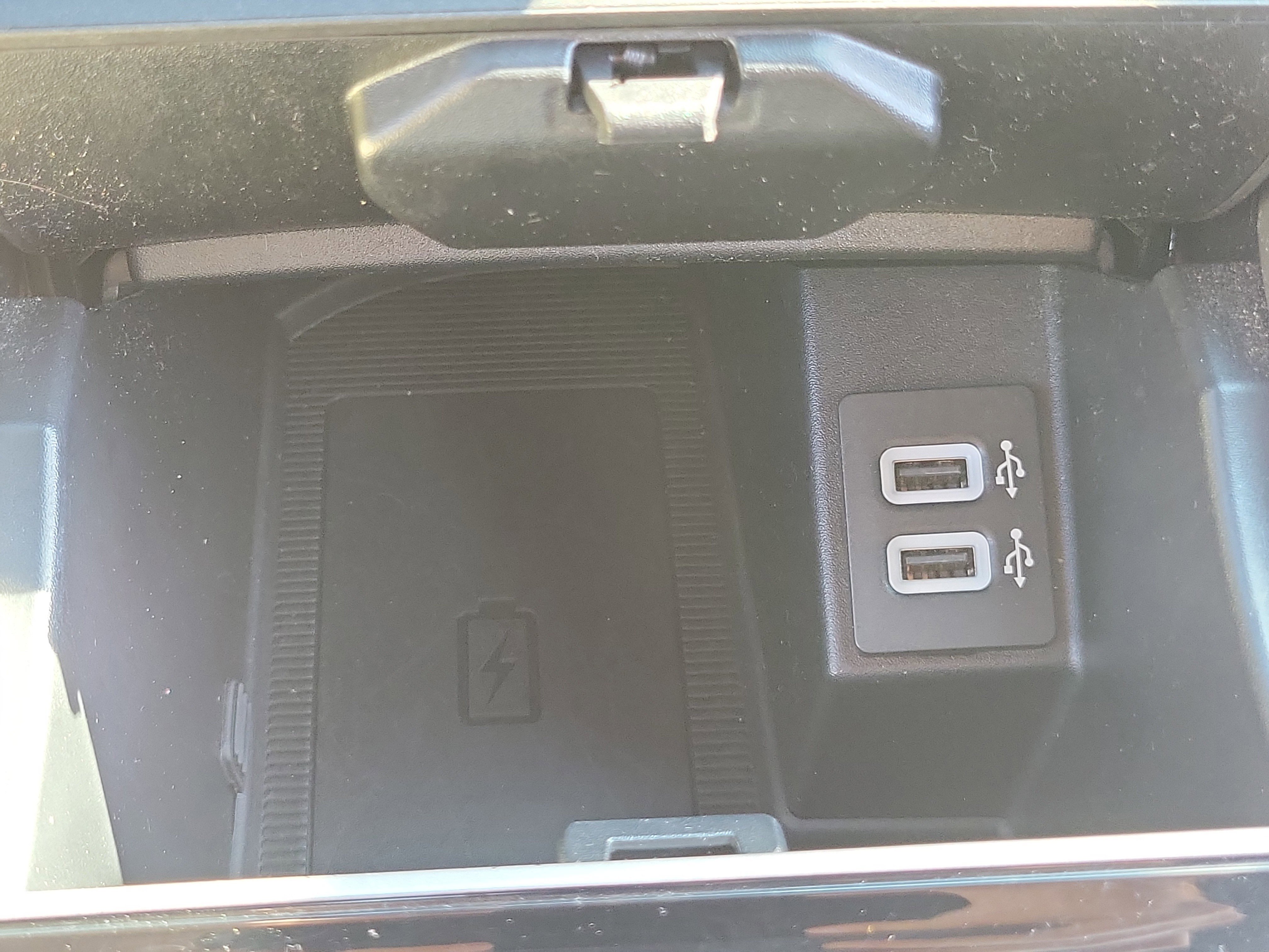 Used 2020 Ford Edge ST-Line image 24