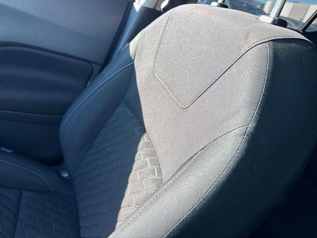 Used 2023 Nissan Kicks SV image 38