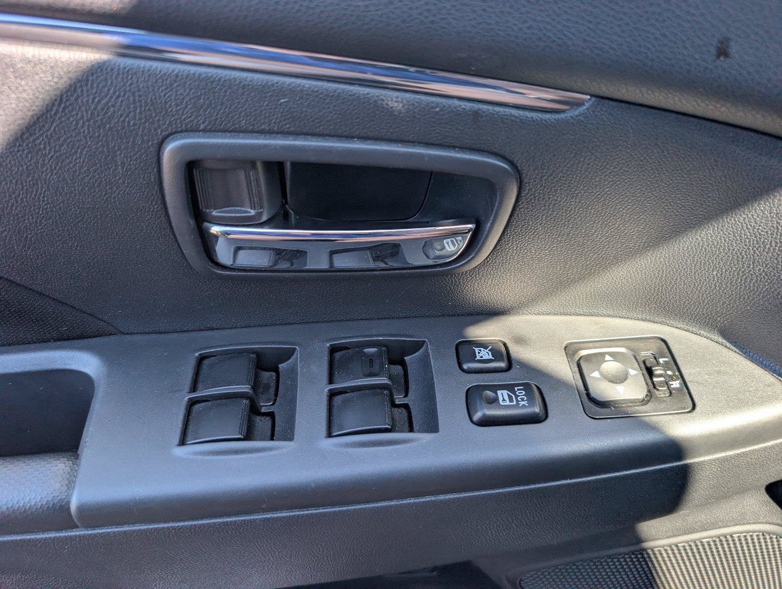 Used 2024 Mitsubishi Outlander Sport AWD image 28