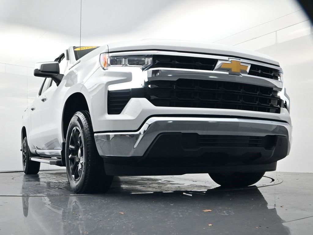 Used 2023 Chevrolet Silverado 1500 LT image 45