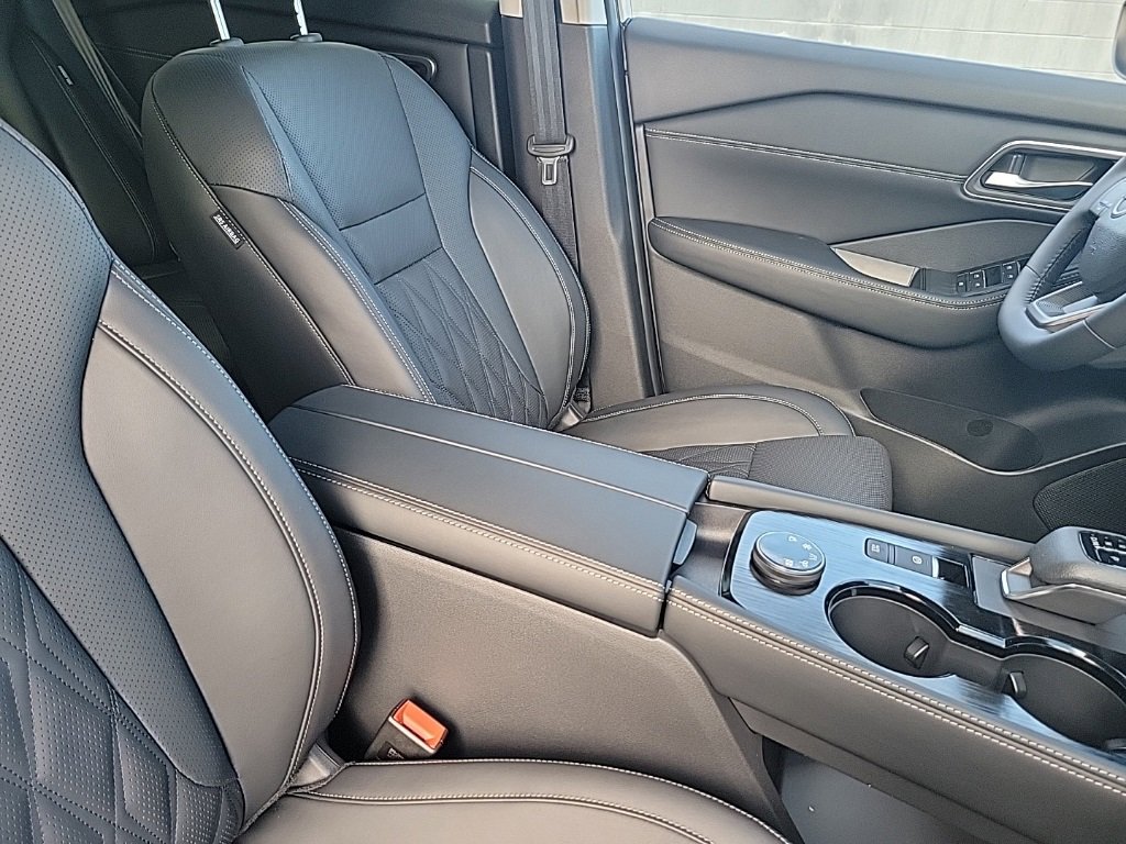 New 2026 Nissan Rogue Platinum w/ Platinum Premium Package image 45