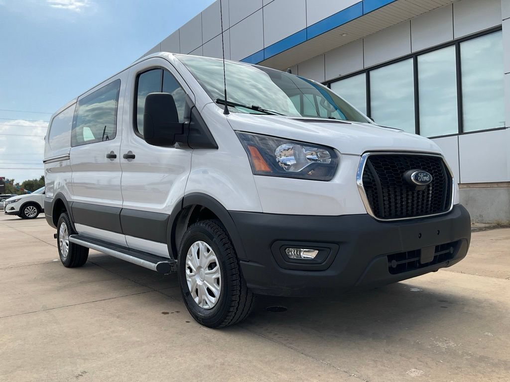 Used 2025 Ford Transit 250 Low Roof w/ Exterior Upgrade Package RWD image 24