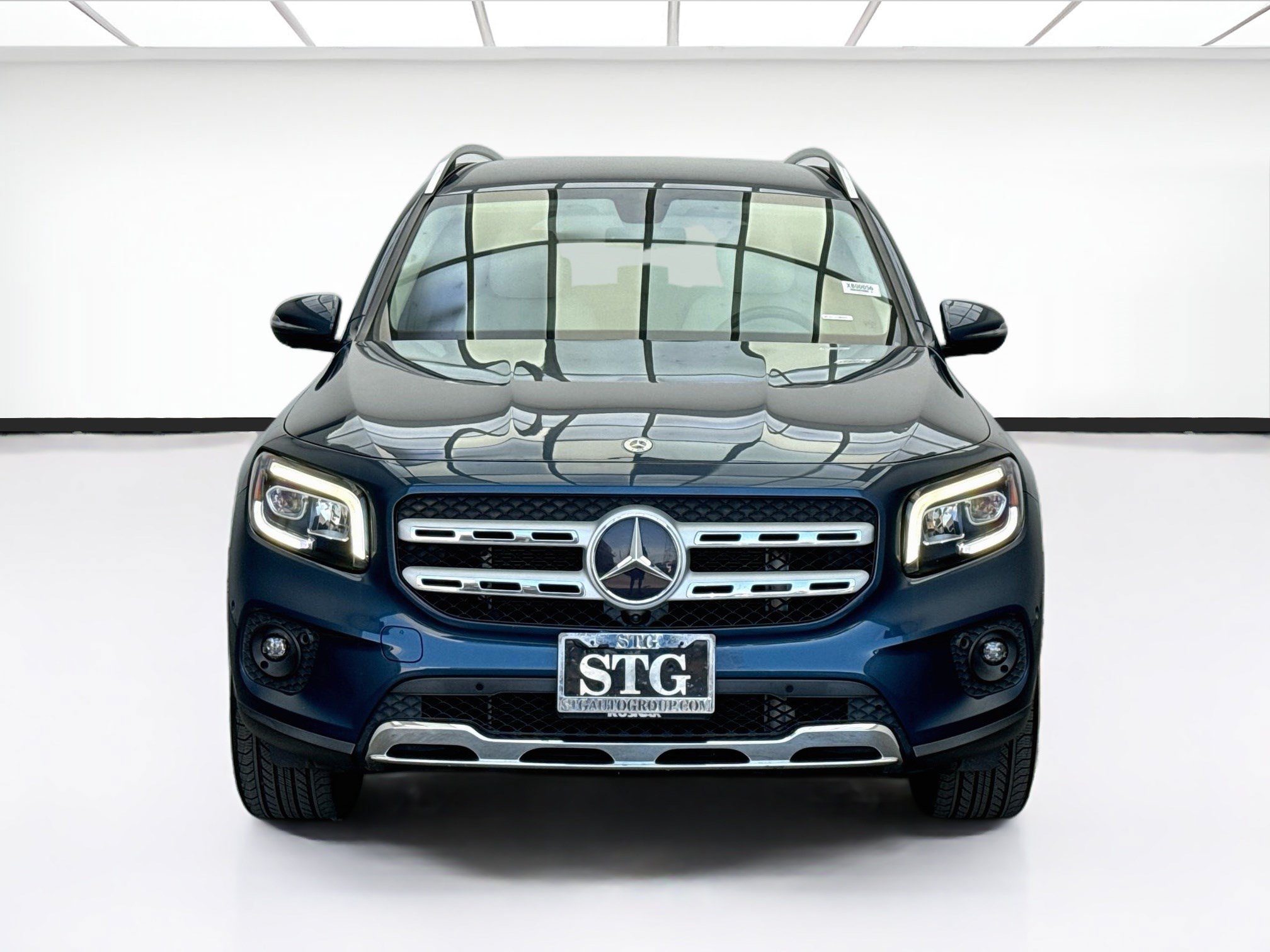 Used 2021 Mercedes-Benz GLB 250 image 2