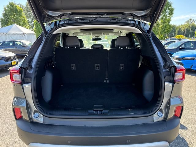 Used 2025 Ford Escape Platinum w/ Premium Technology Package AWD/4WD image 13