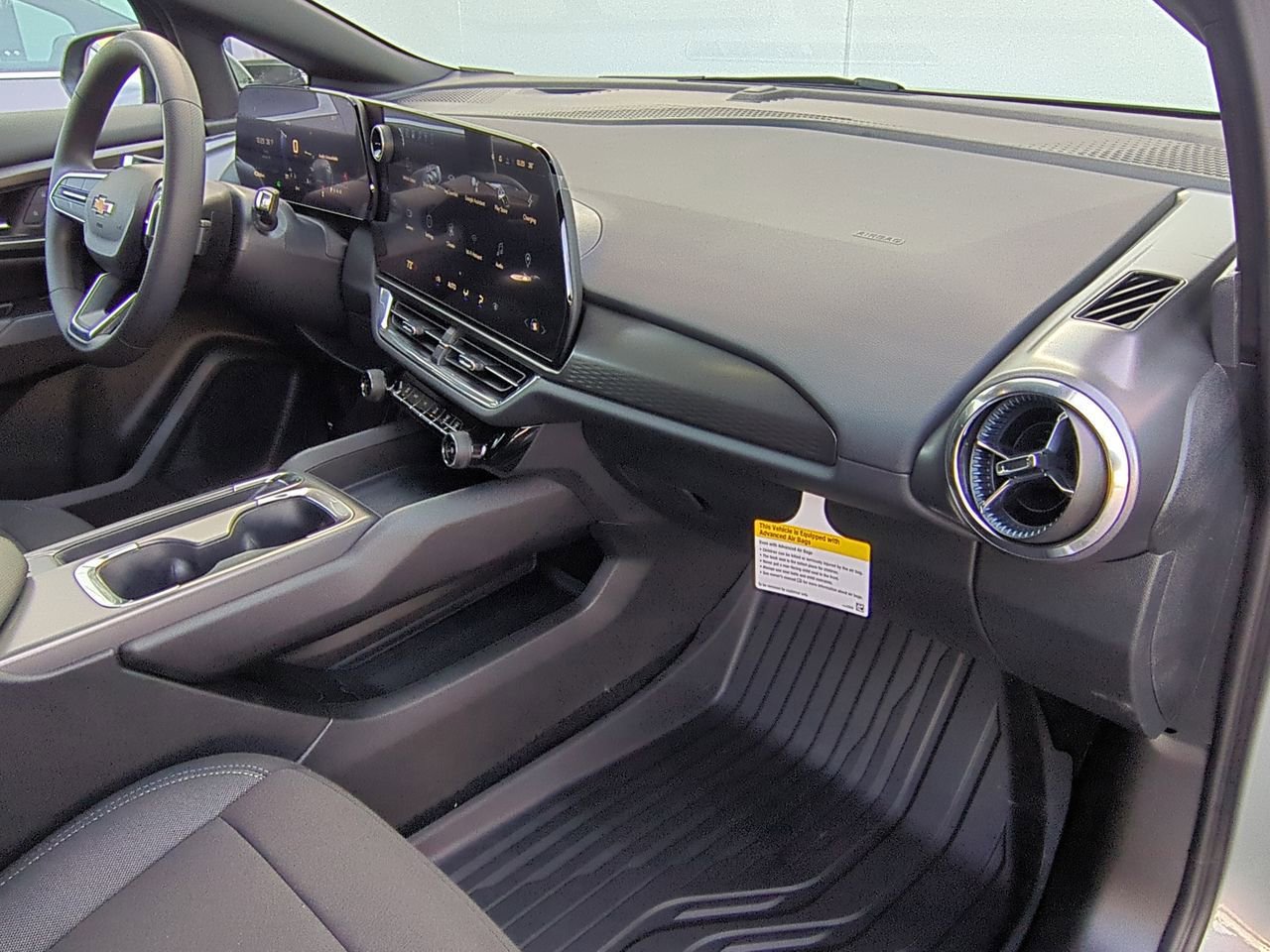 New 2026 Chevrolet Equinox EV LT FWD image 28