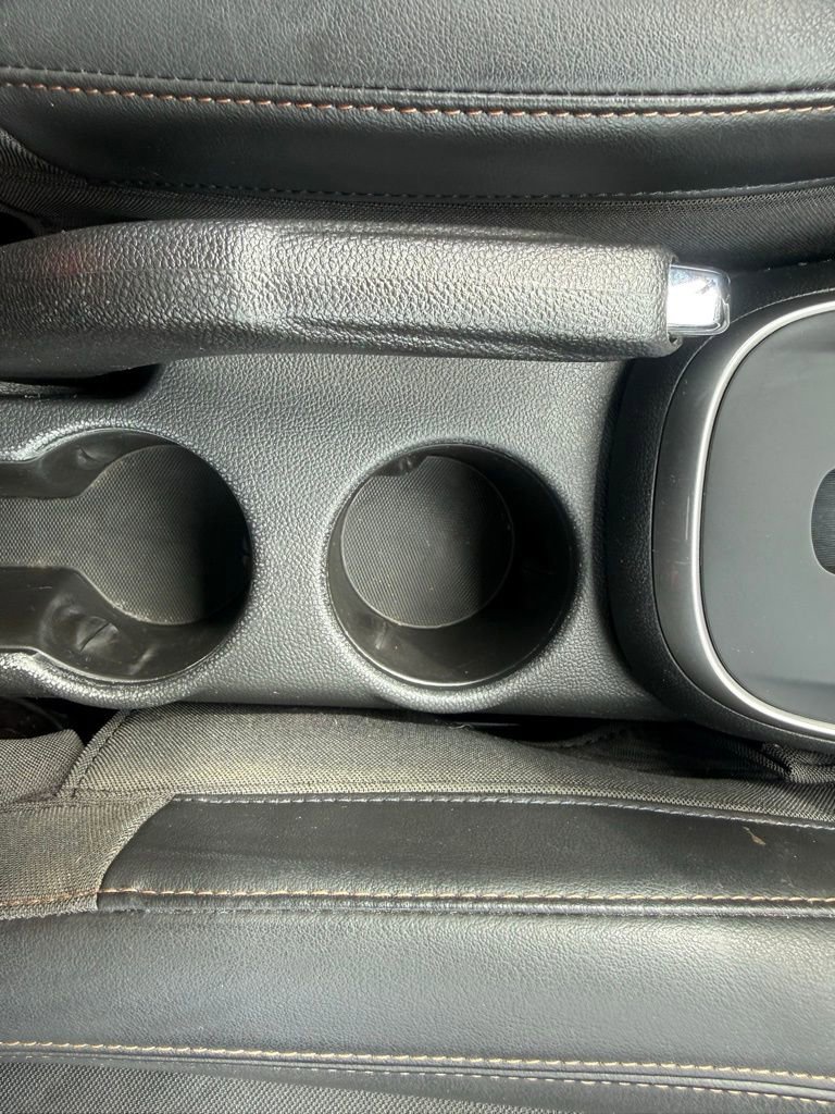 Used 2017 Chevrolet Trax LT w/ LT Convenience Package AWD/4WD image 21