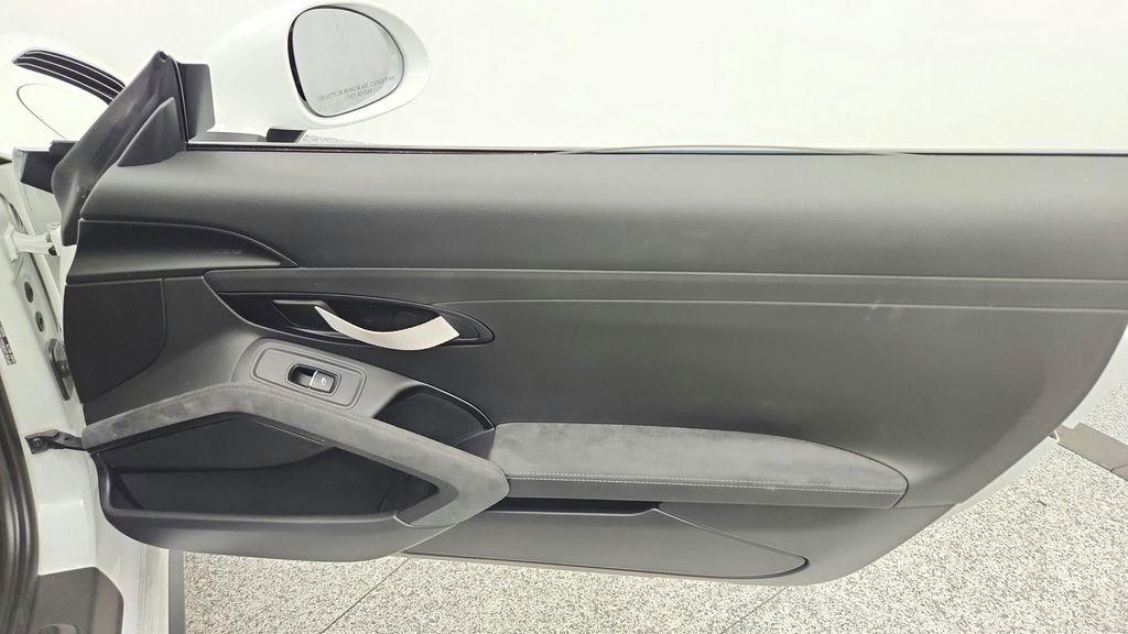 Used 2016 Porsche 911 GT3 RS image 28