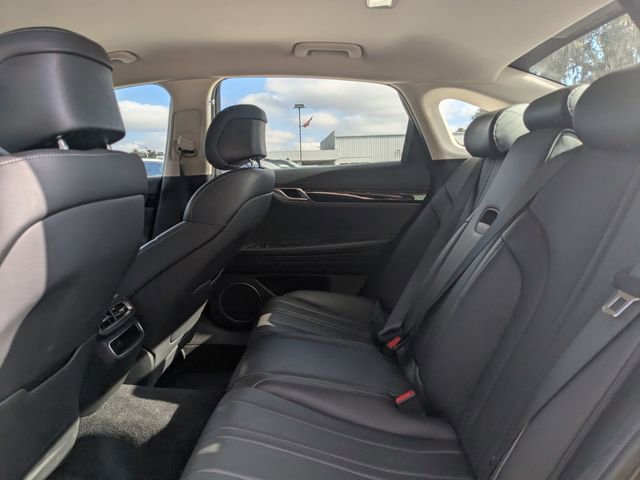 Used 2022 Genesis G80 2.5T RWD image 12