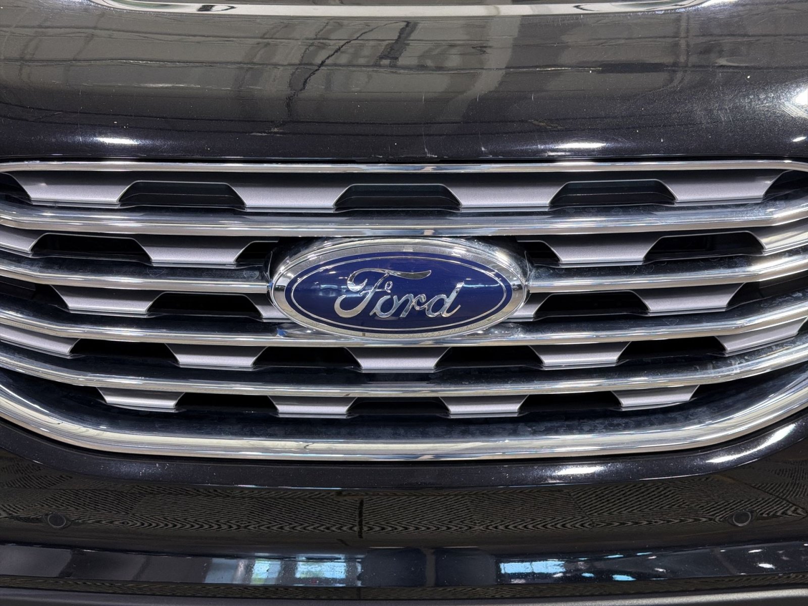 Used 2022 Ford Edge Titanium AWD/4WD image 11