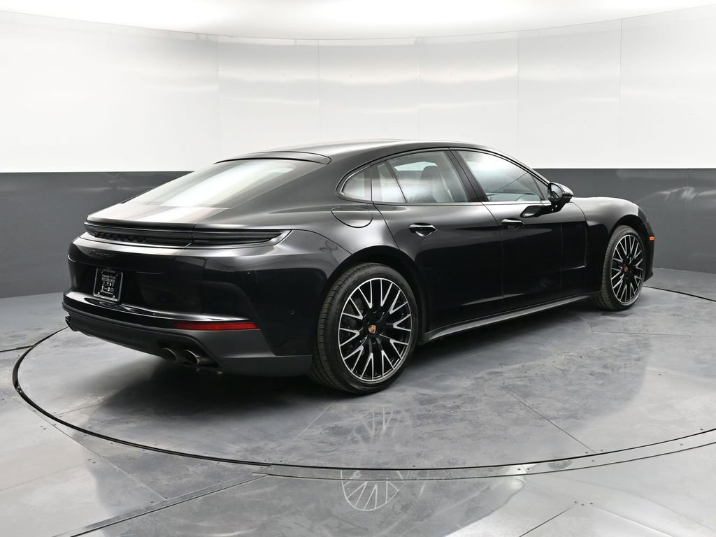 Certified 2025 Porsche Panamera 4 image 8
