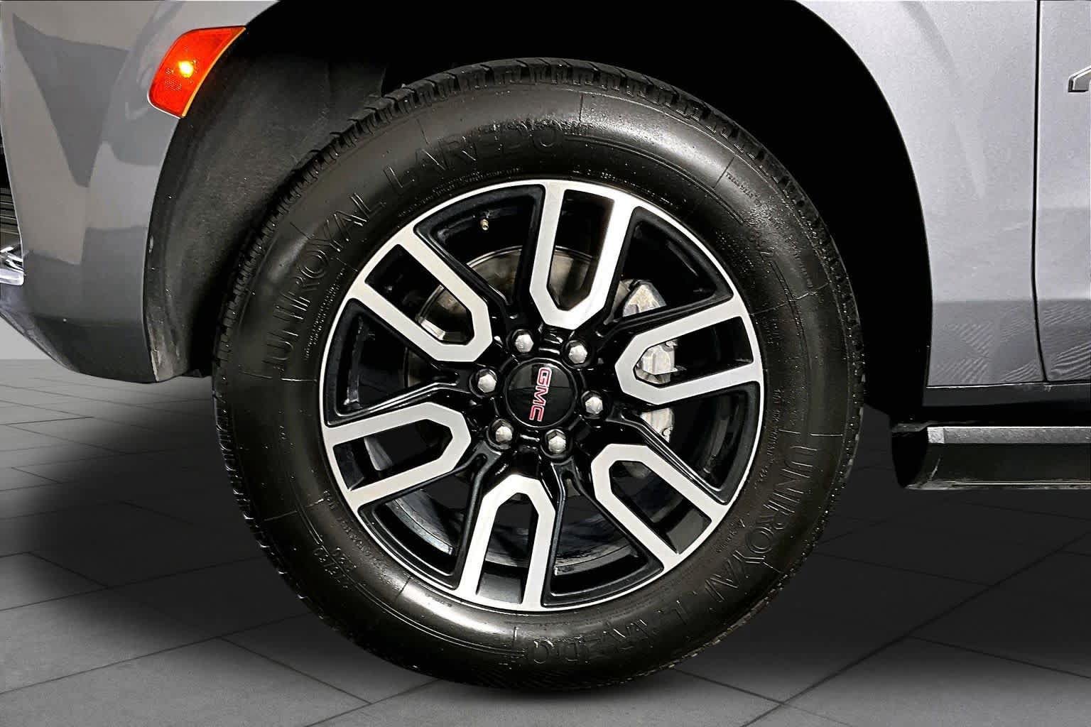 Certified 2022 GMC Yukon AT4 AWD/4WD image 11