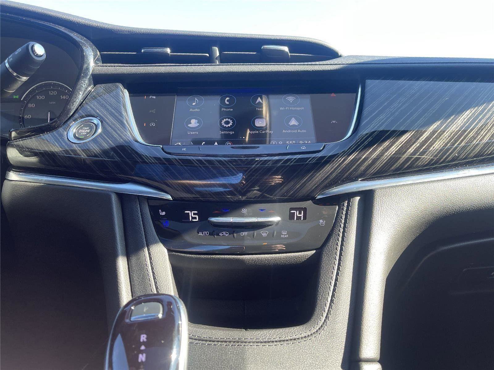 Certified 2025 Cadillac XT6 Premium Luxury AWD/4WD image 31