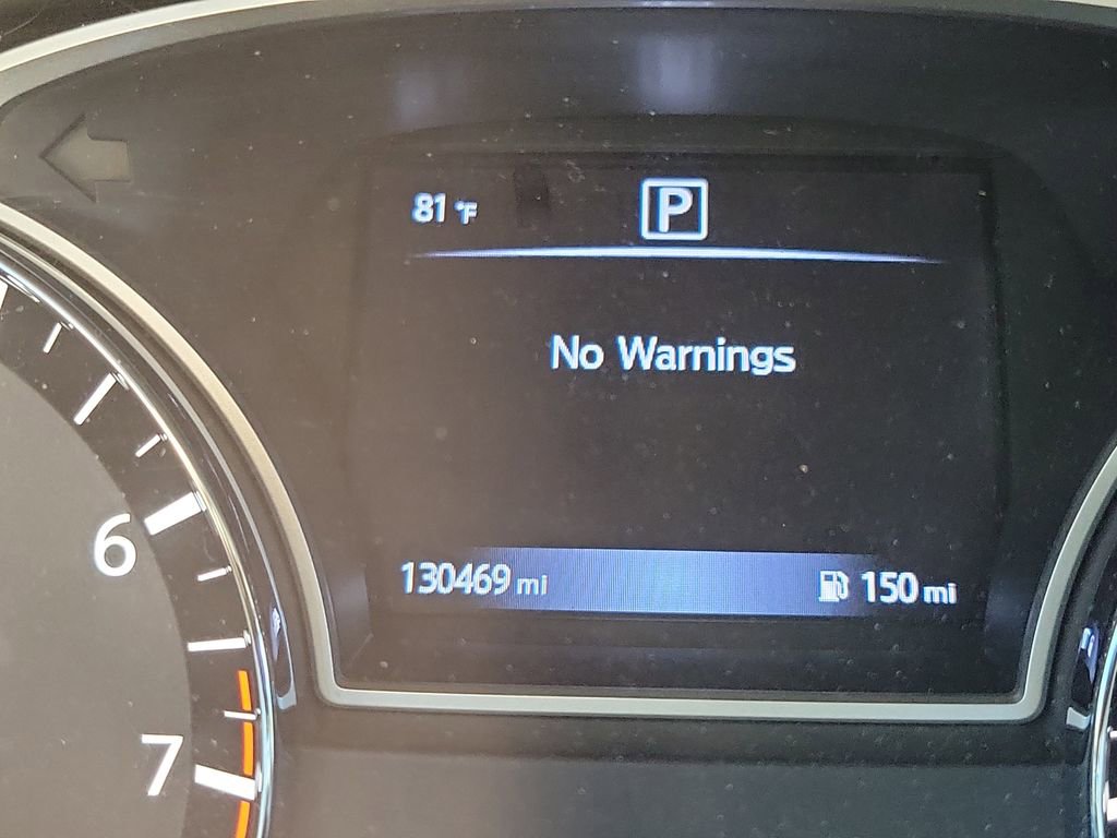 Used 2017 Nissan Pathfinder SV image 27