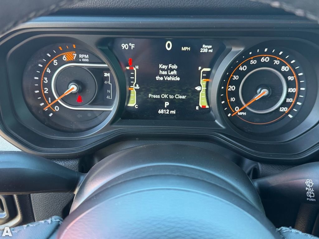 Used 2025 Jeep Wrangler Sport S image 34