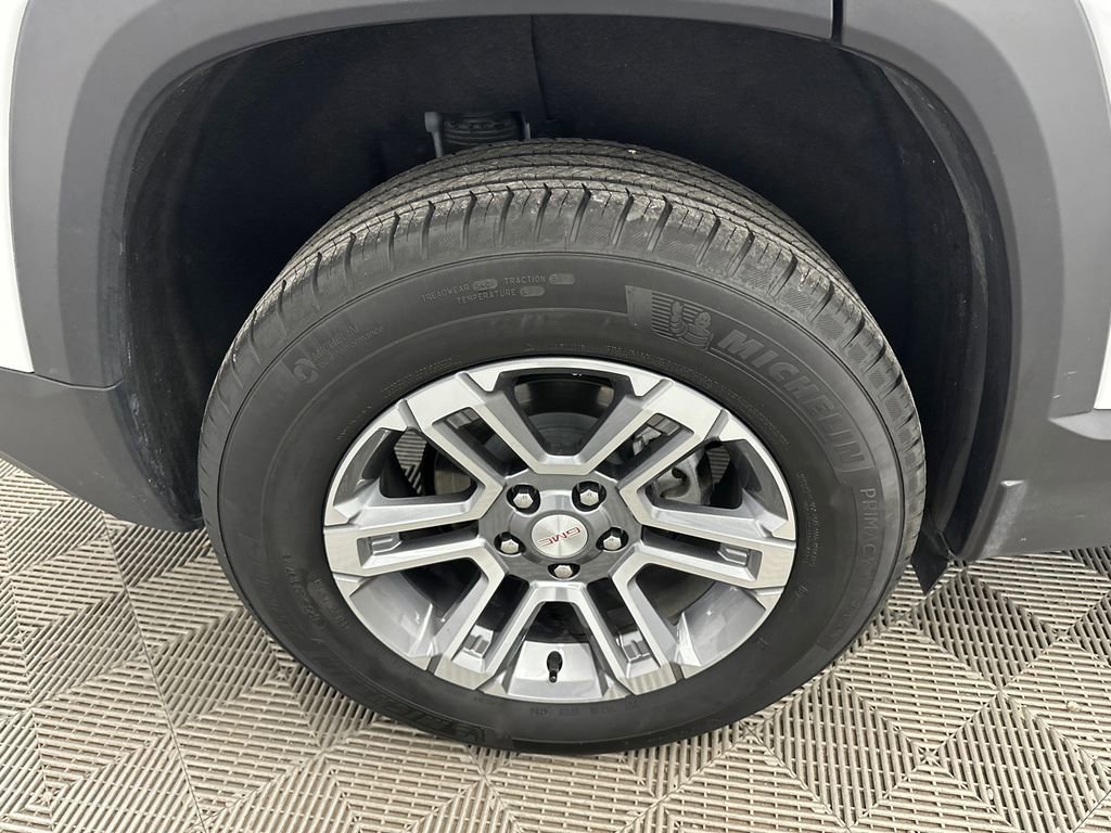 Used 2025 GMC Terrain Elevation AWD/4WD image 17