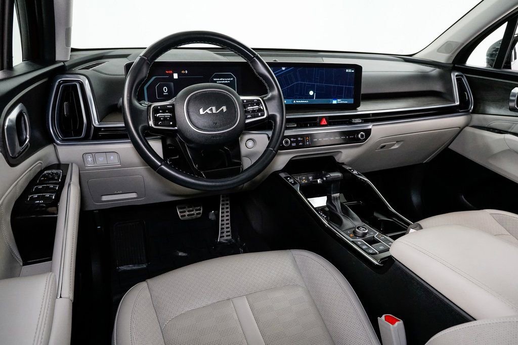 Certified 2024 Kia Sorento SX image 6