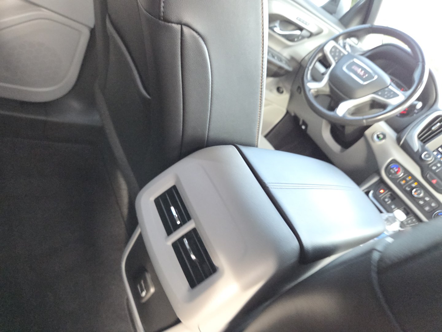 Used 2021 GMC Terrain SLT FWD image 22