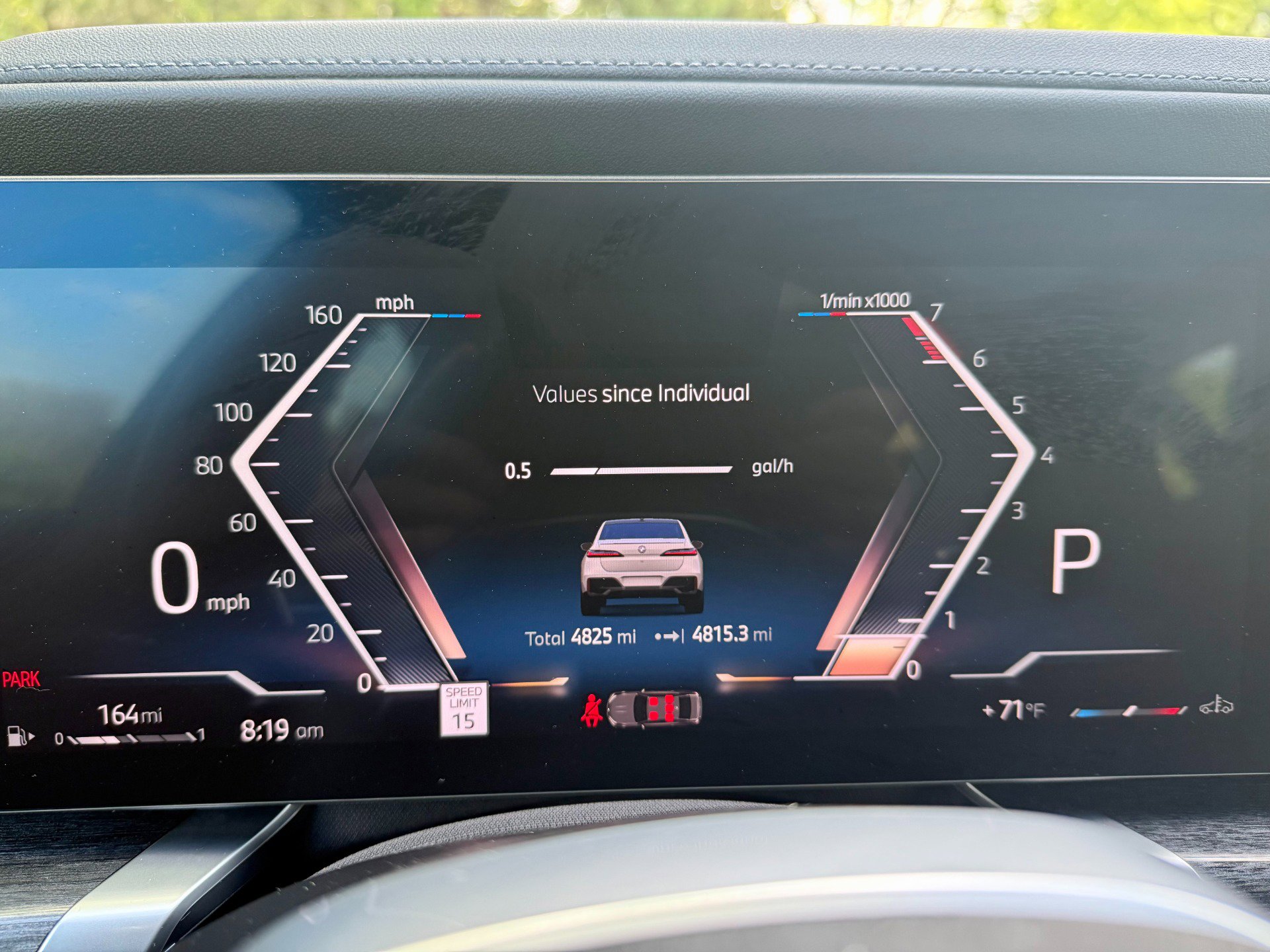 Used 2025 BMW 760i xDrive w/ Executive Package AWD/4WD image 25