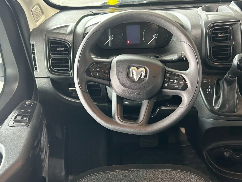 Used 2025 RAM ProMaster 2500 w/ Convenience Group image 9