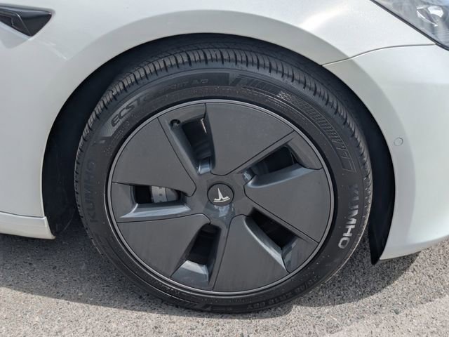 Used 2021 Tesla Model 3 Standard Range Plus image 11